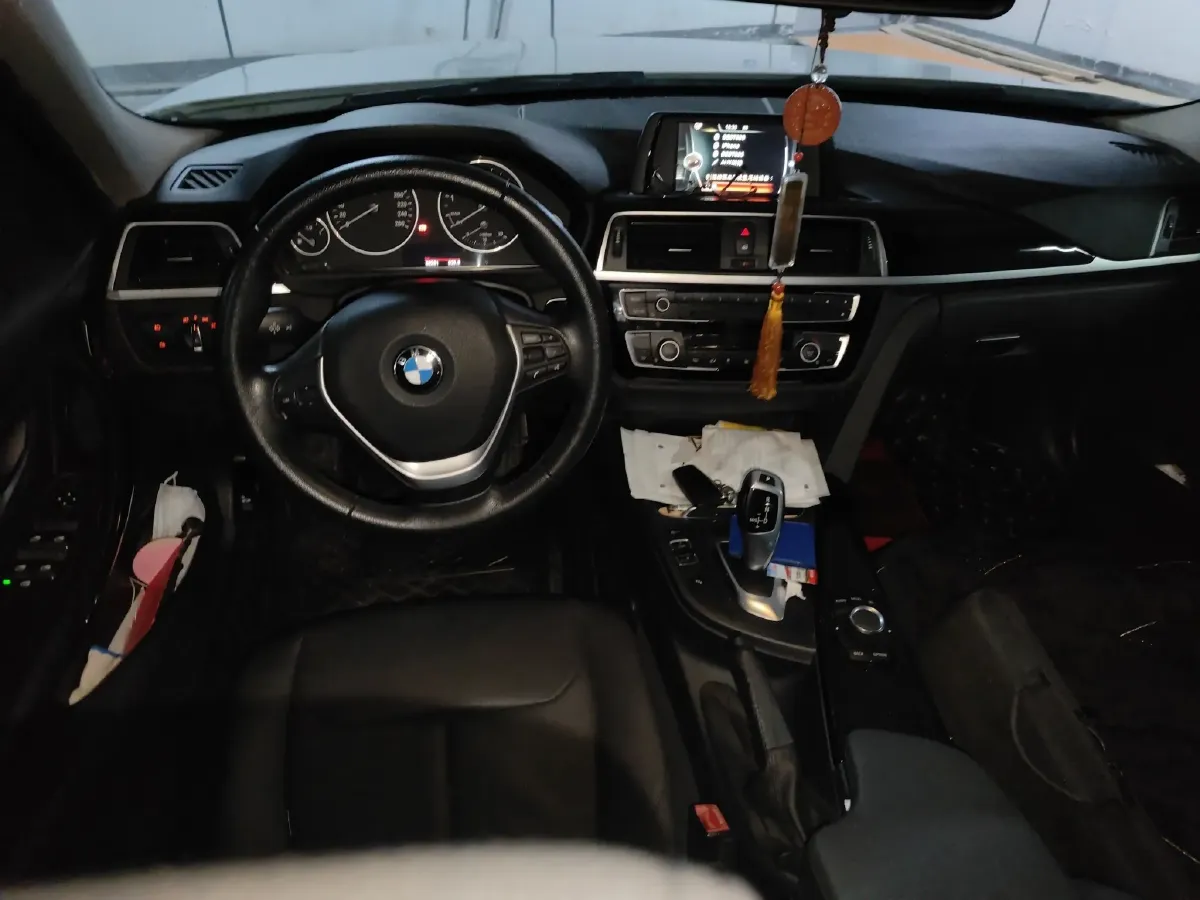 2017 BMW 3 Series 1.5T 136HP L3 8AT,autocango,china used car exporter,china ev exporter,chinese used car exporter,chinese used ev exporter