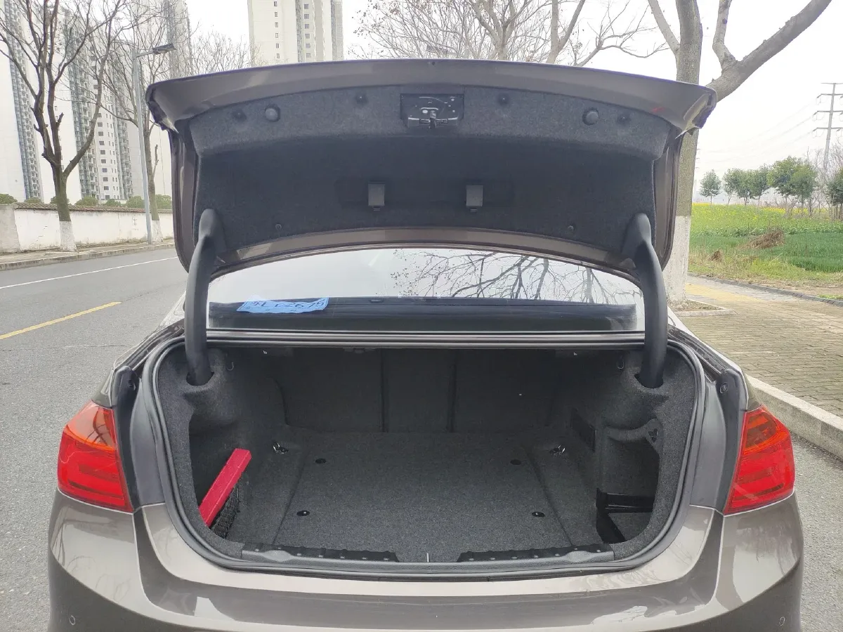 2015 BMW 3 Series 2.0T 184HP L4 8AT,autocango,china used car exporter,china ev exporter,chinese used car exporter,chinese used ev exporter