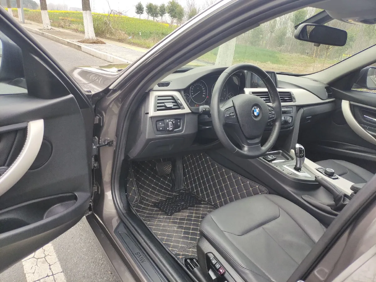 2015 BMW 3 Series 2.0T 184HP L4 8AT,autocango,china used car exporter,china ev exporter,chinese used car exporter,chinese used ev exporter