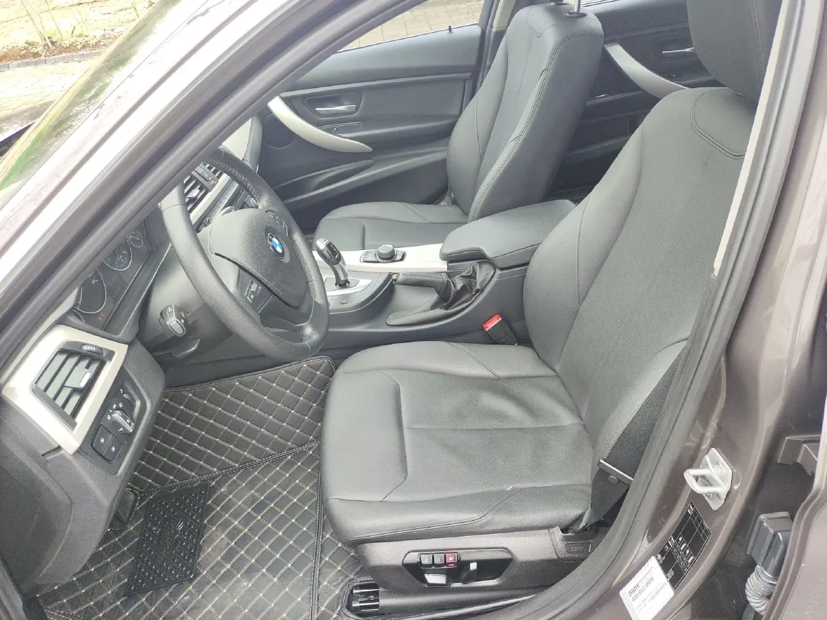 2015 BMW 3 Series 2.0T 184HP L4 8AT,autocango,china used car exporter,china ev exporter,chinese used car exporter,chinese used ev exporter