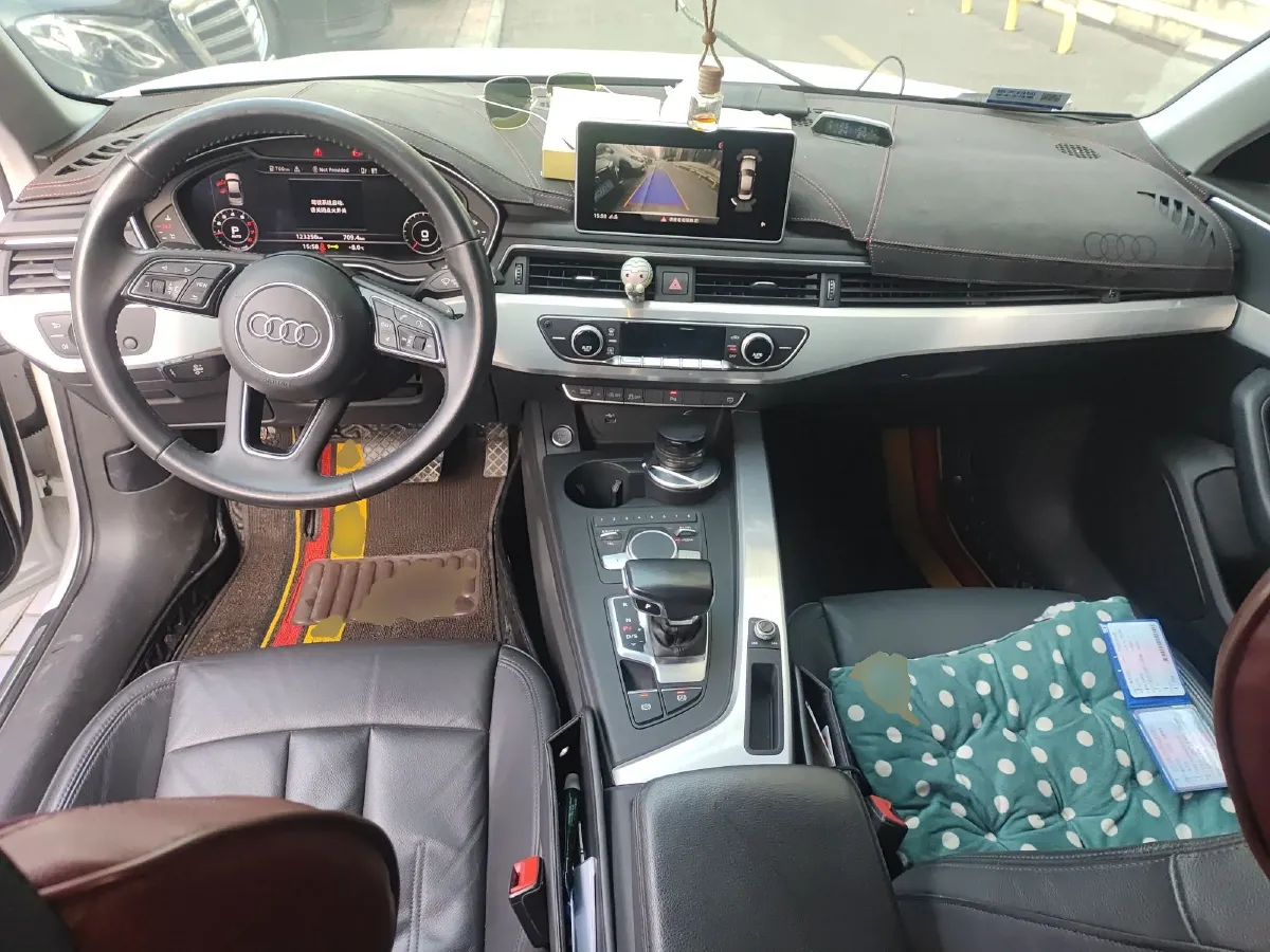 2018 Audi A4L 2.0T 190HP L4 7DCT,autocango,china used car exporter,china ev exporter,chinese used car exporter,chinese used ev exporter