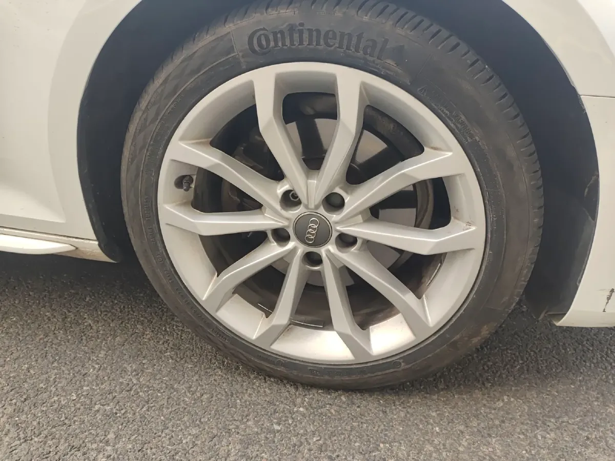 2018 Audi A4L 2.0T 190HP L4 7DCT,autocango,china used car exporter,china ev exporter,chinese used car exporter,chinese used ev exporter