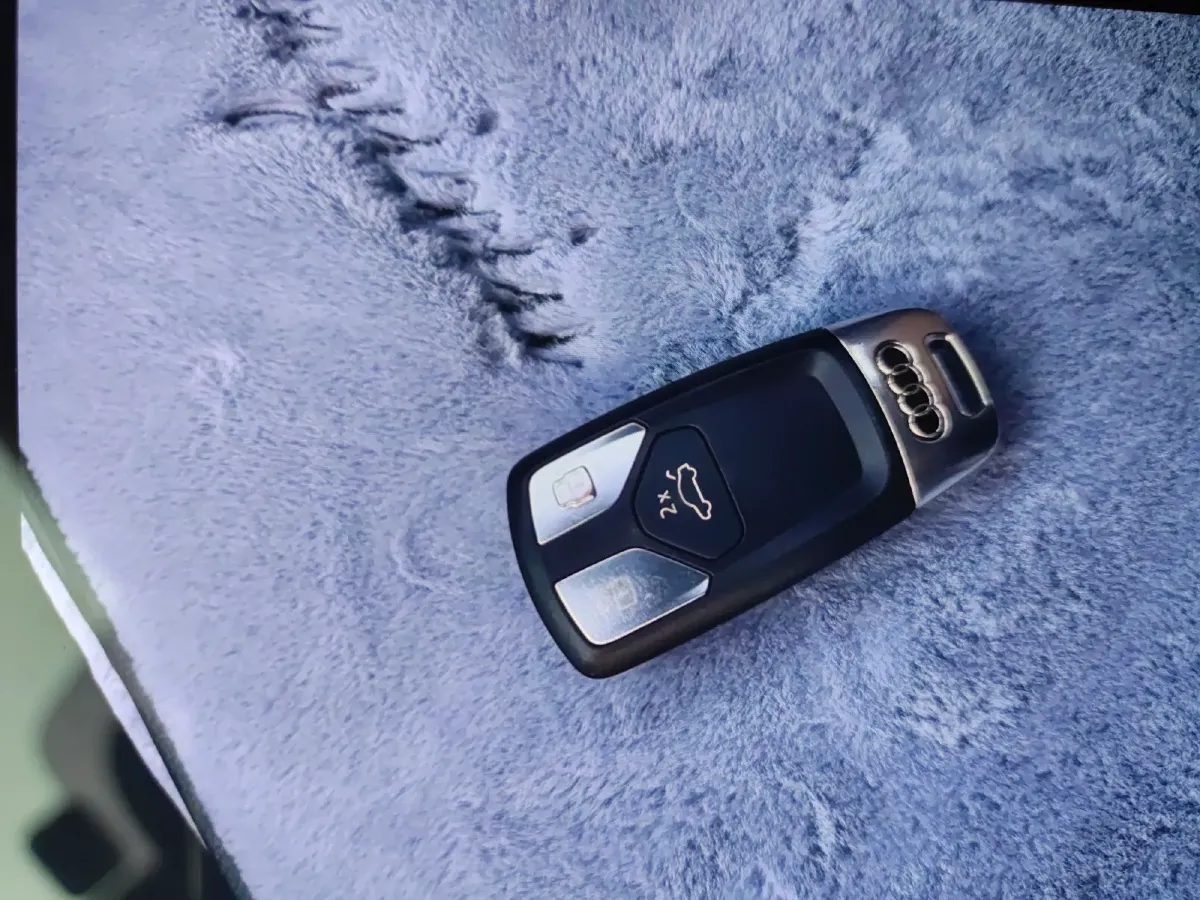 2018 Audi A4L 2.0T 190HP L4 7DCT,autocango,china used car exporter,china ev exporter,chinese used car exporter,chinese used ev exporter