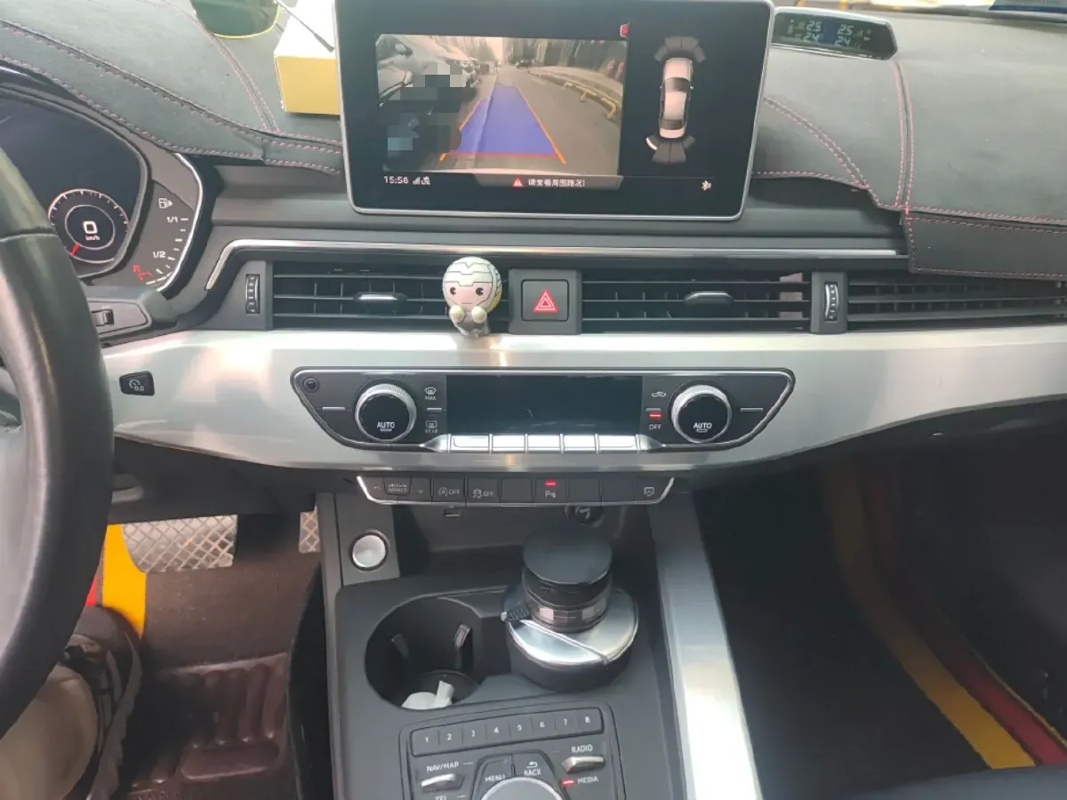 2018 Audi A4L 2.0T 190HP L4 7DCT,autocango,china used car exporter,china ev exporter,chinese used car exporter,chinese used ev exporter