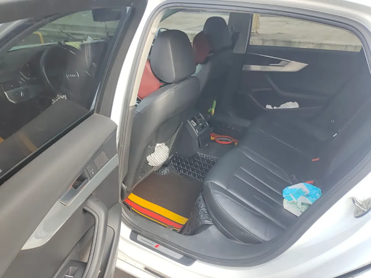 2018 Audi A4L 2.0T 190HP L4 7DCT,autocango,china used car exporter,china ev exporter,chinese used car exporter,chinese used ev exporter