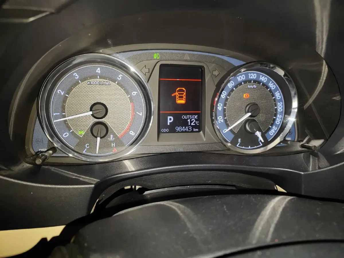 2014 Toyota Corolla 1.6L 122HP L4 CVT,autocango,china used car exporter,china ev exporter,chinese used car exporter,chinese used ev exporter