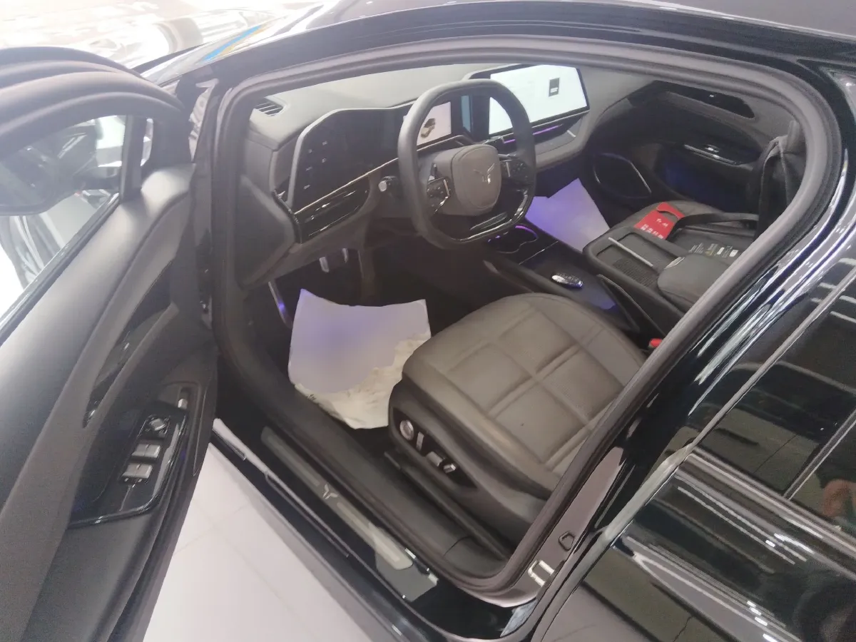 2024 HongQi EH7 BEV 85KWH,autocango,china used car exporter,china ev exporter,chinese used car exporter,chinese used ev exporter