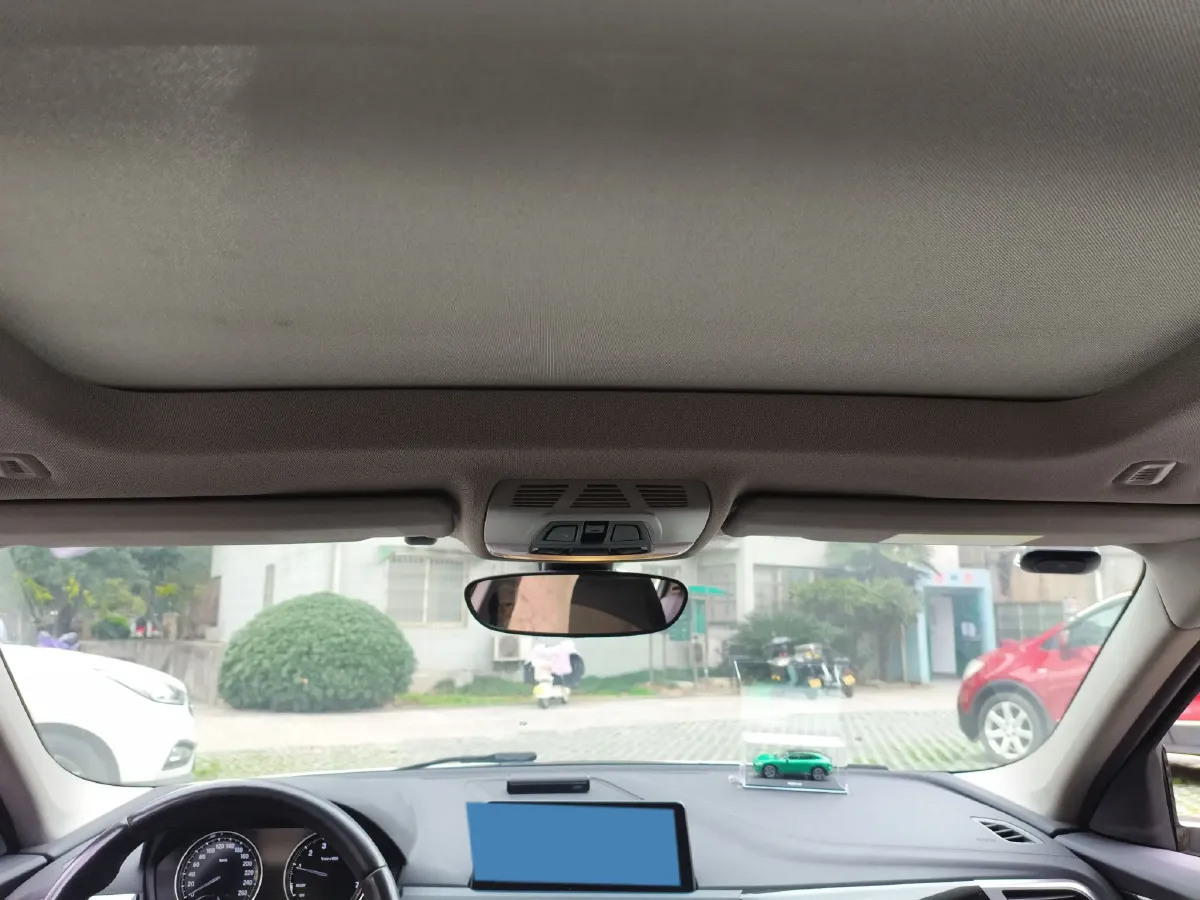 2019 BMW 1 Series 1.5T 136HP L3 6AT,autocango,china used car exporter,china ev exporter,chinese used car exporter,chinese used ev exporter