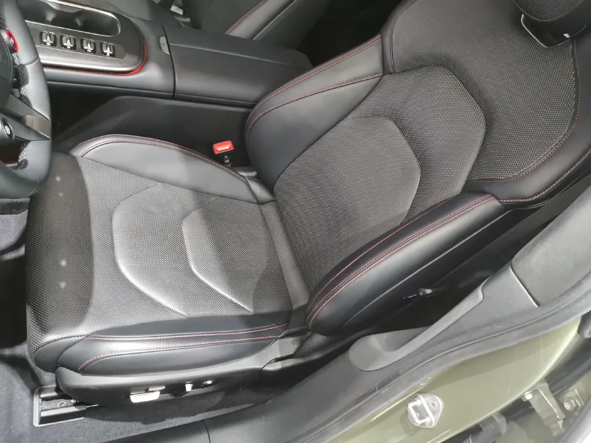 2024 MI SU7 BEV 101KWH,autocango,china used car exporter,china ev exporter,chinese used car exporter,chinese used ev exporter