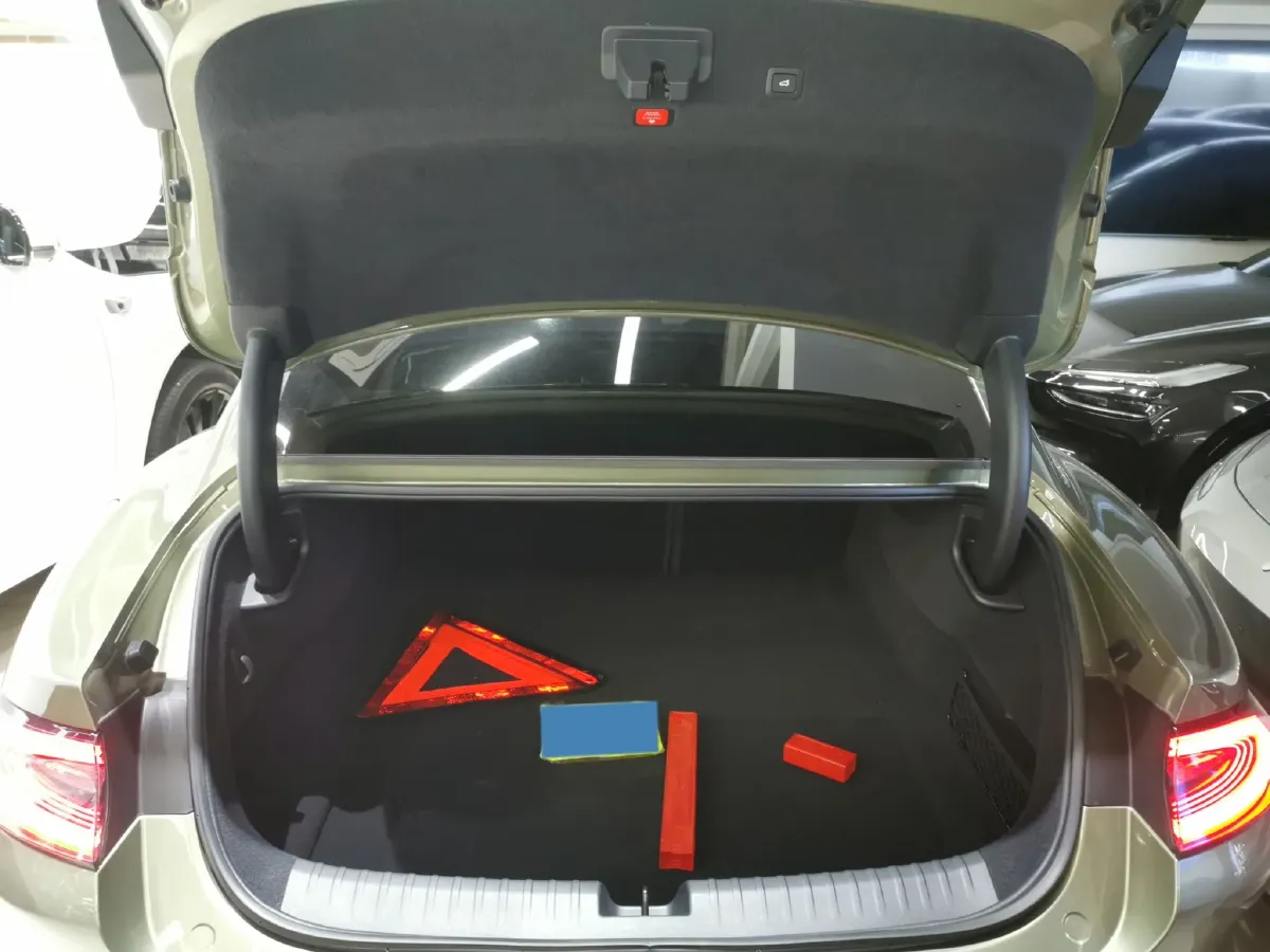 2024 MI SU7 BEV 101KWH,autocango,china used car exporter,china ev exporter,chinese used car exporter,chinese used ev exporter