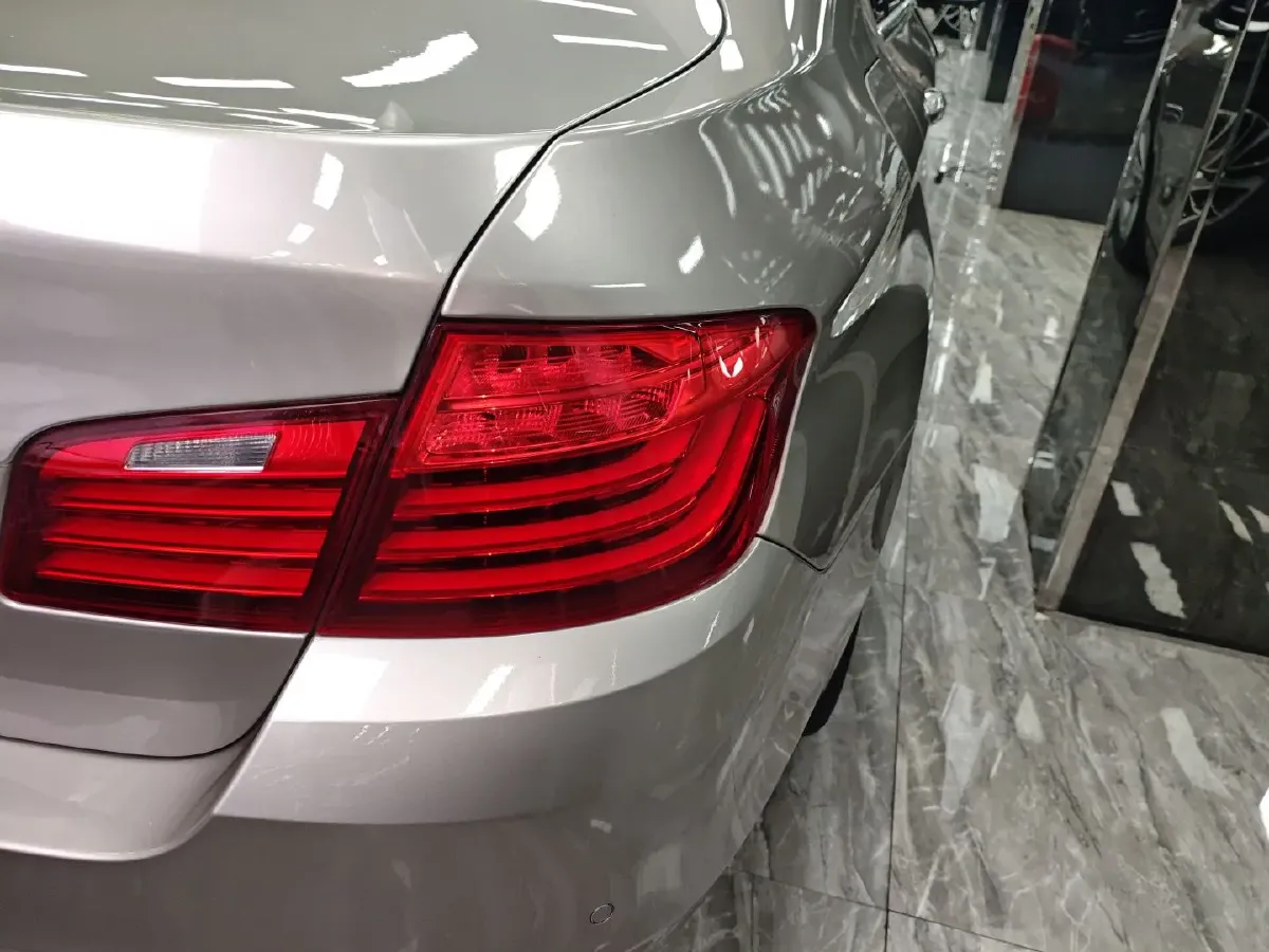 2014 BMW 5 Series 2.0T 184HP L4 8AT,autocango,china used car exporter,china ev exporter,chinese used car exporter,chinese used ev exporter