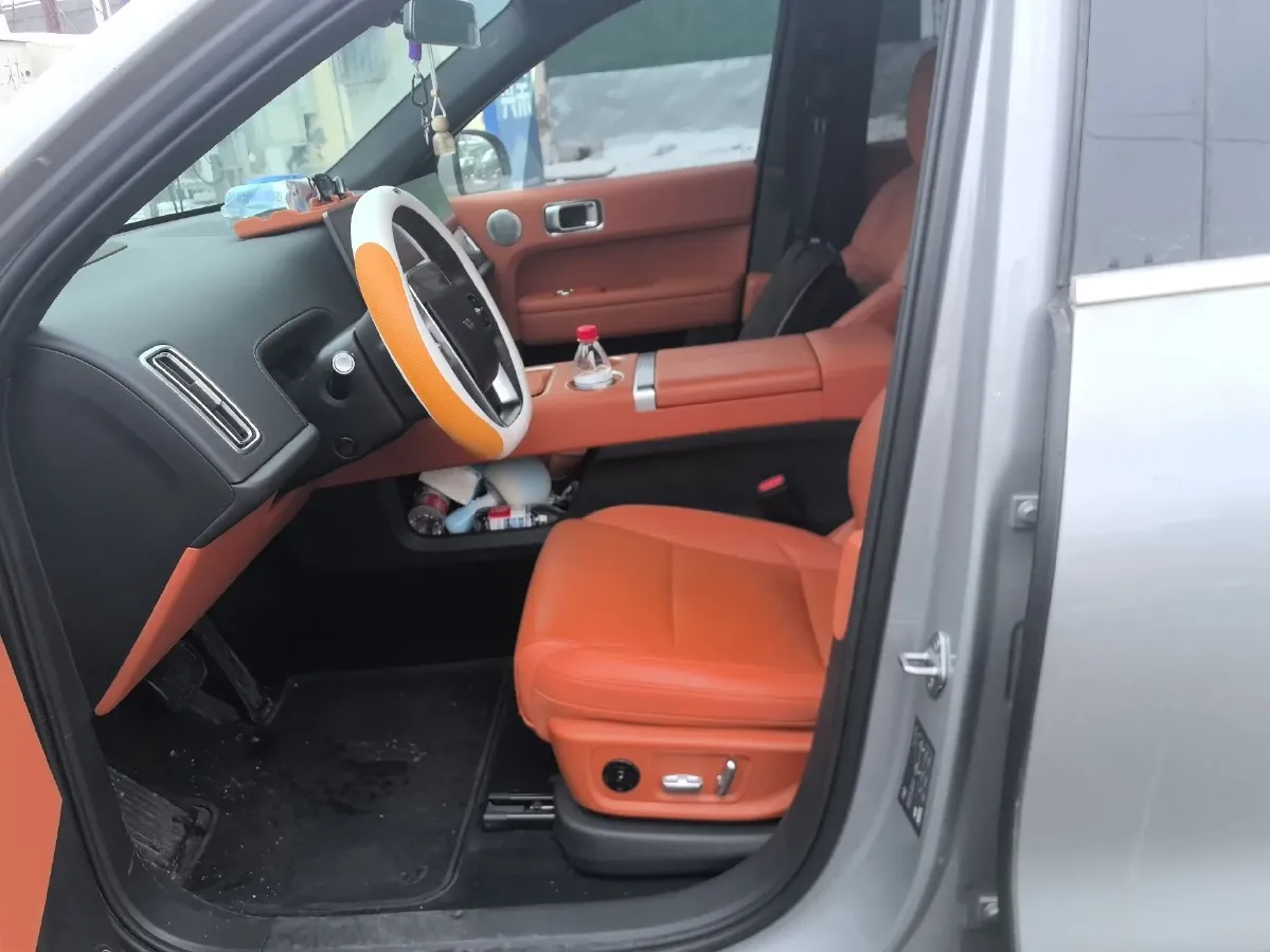 2024 Li L6 Range Extended 154HP L4 REEV 36.8KWH,autocango,china used car exporter,china ev exporter,chinese used car exporter,chinese used ev exporter