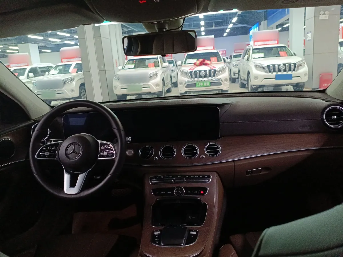 2020 Mercedes-Benz E Class 1.5T 184HP L4 9AT,autocango,china used car exporter,china ev exporter,chinese used car exporter,chinese used ev exporter