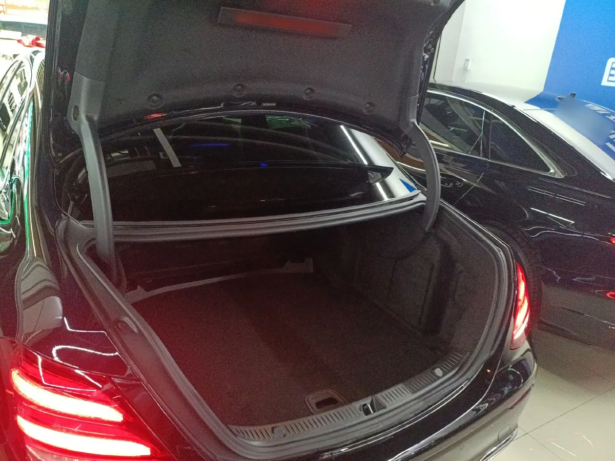 2020 Mercedes-Benz E Class 1.5T 184HP L4 9AT,autocango,china used car exporter,china ev exporter,chinese used car exporter,chinese used ev exporter