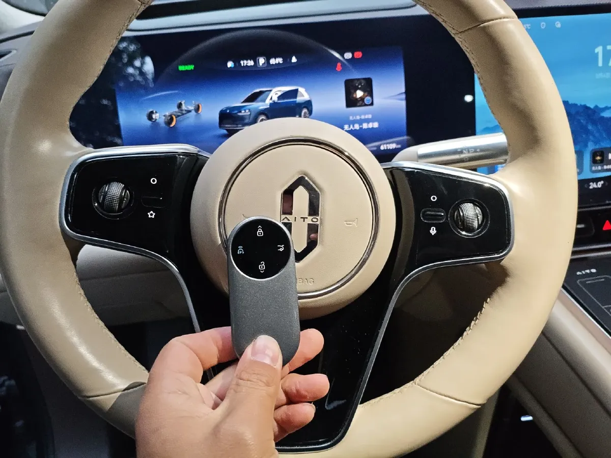 2024 AITO AITO M9 1.5T 152HP L4 REEV 42KWH,autocango,china used car exporter,china ev exporter,chinese used car exporter,chinese used ev exporter