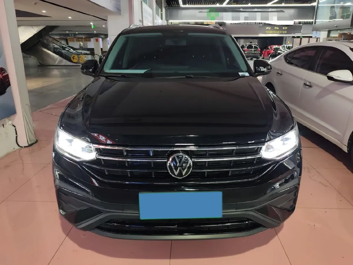 2024 Volkswagen Tiguan L 1.5T 160HP L4 7DCT,autocango,china used car exporter,china ev exporter,chinese used car exporter,chinese used ev exporter