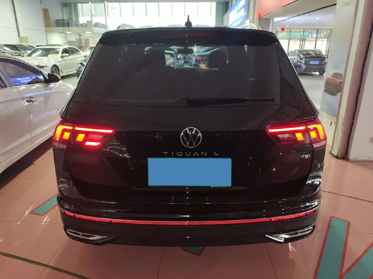 2024 Volkswagen Tiguan L 1.5T 160HP L4 7DCT,autocango,china used car exporter,china ev exporter,chinese used car exporter,chinese used ev exporter