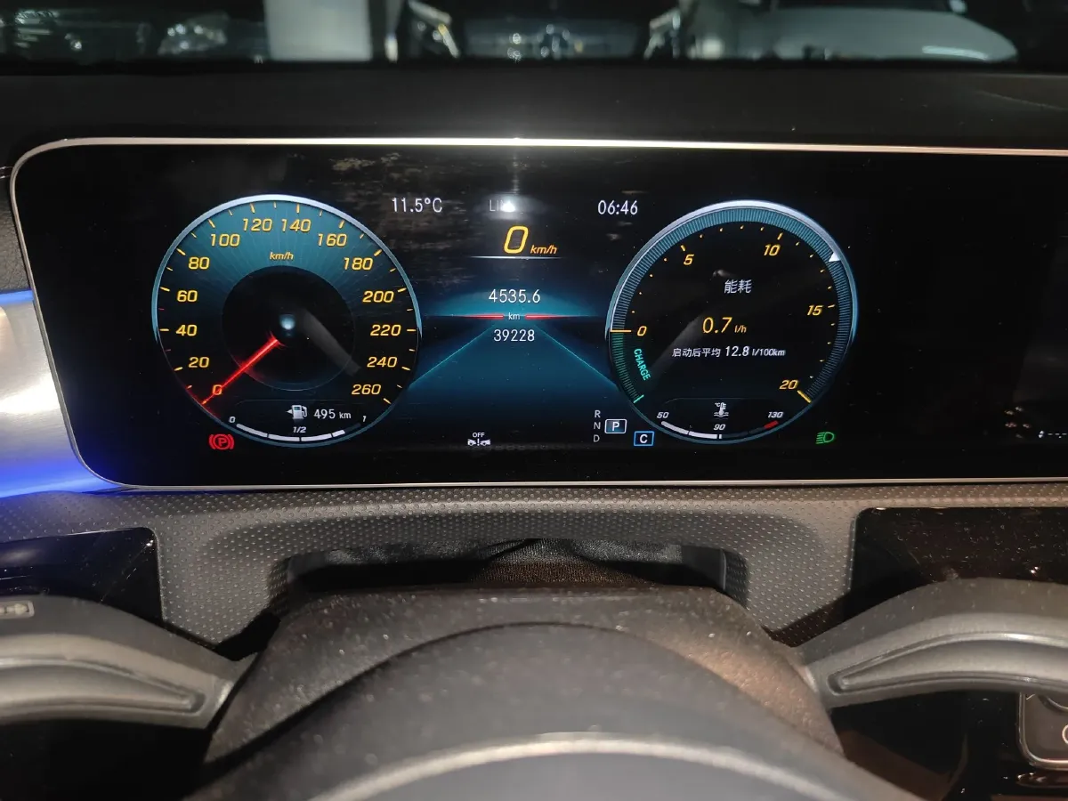 2020 Mercedes-Benz A Class 2.0T 190HP L4 7DCT,autocango,china used car exporter,china ev exporter,chinese used car exporter,chinese used ev exporter