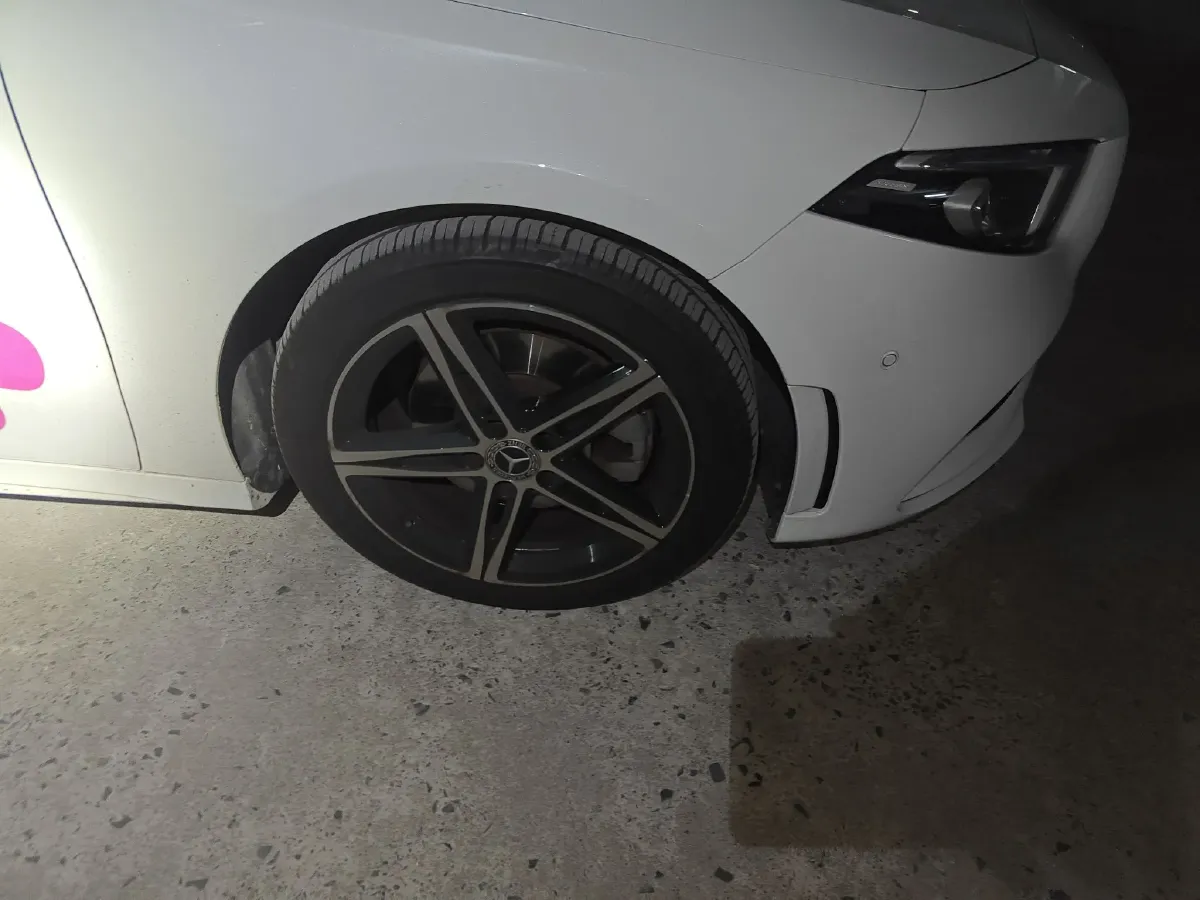 2020 Mercedes-Benz A Class 2.0T 190HP L4 7DCT,autocango,china used car exporter,china ev exporter,chinese used car exporter,chinese used ev exporter