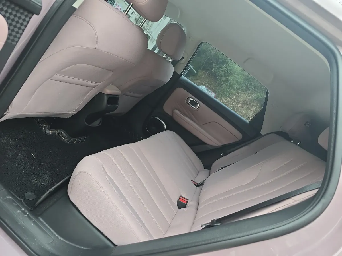 2025 Aion AION UT BEV,autocango,china used car exporter,china ev exporter,chinese used car exporter,chinese used ev exporter