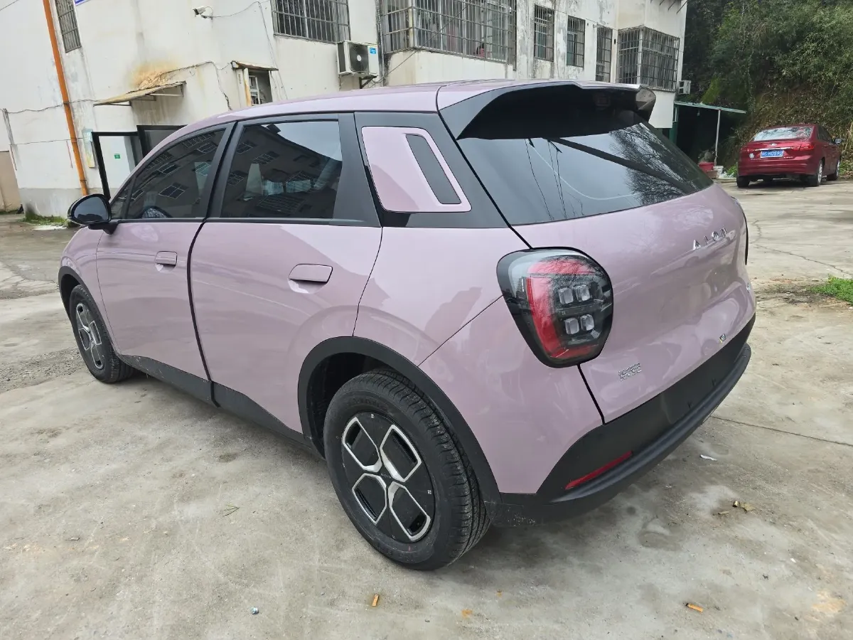 2025 Aion AION UT BEV,autocango,china used car exporter,china ev exporter,chinese used car exporter,chinese used ev exporter