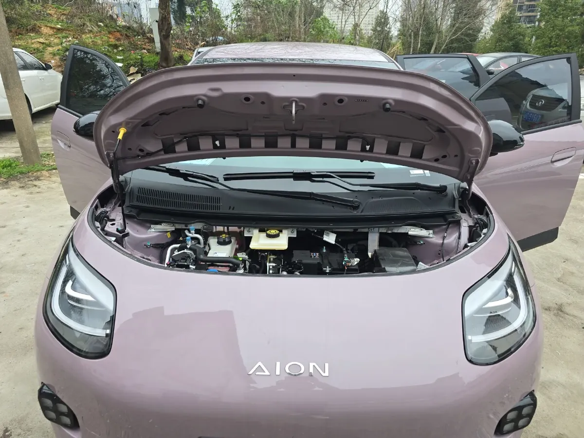 2025 Aion AION UT BEV,autocango,china used car exporter,china ev exporter,chinese used car exporter,chinese used ev exporter