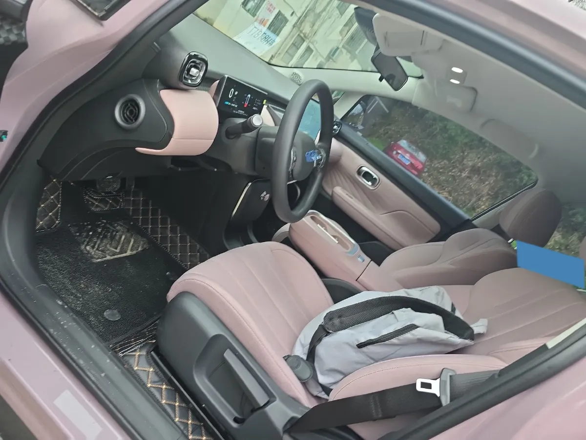 2025 Aion AION UT BEV,autocango,china used car exporter,china ev exporter,chinese used car exporter,chinese used ev exporter