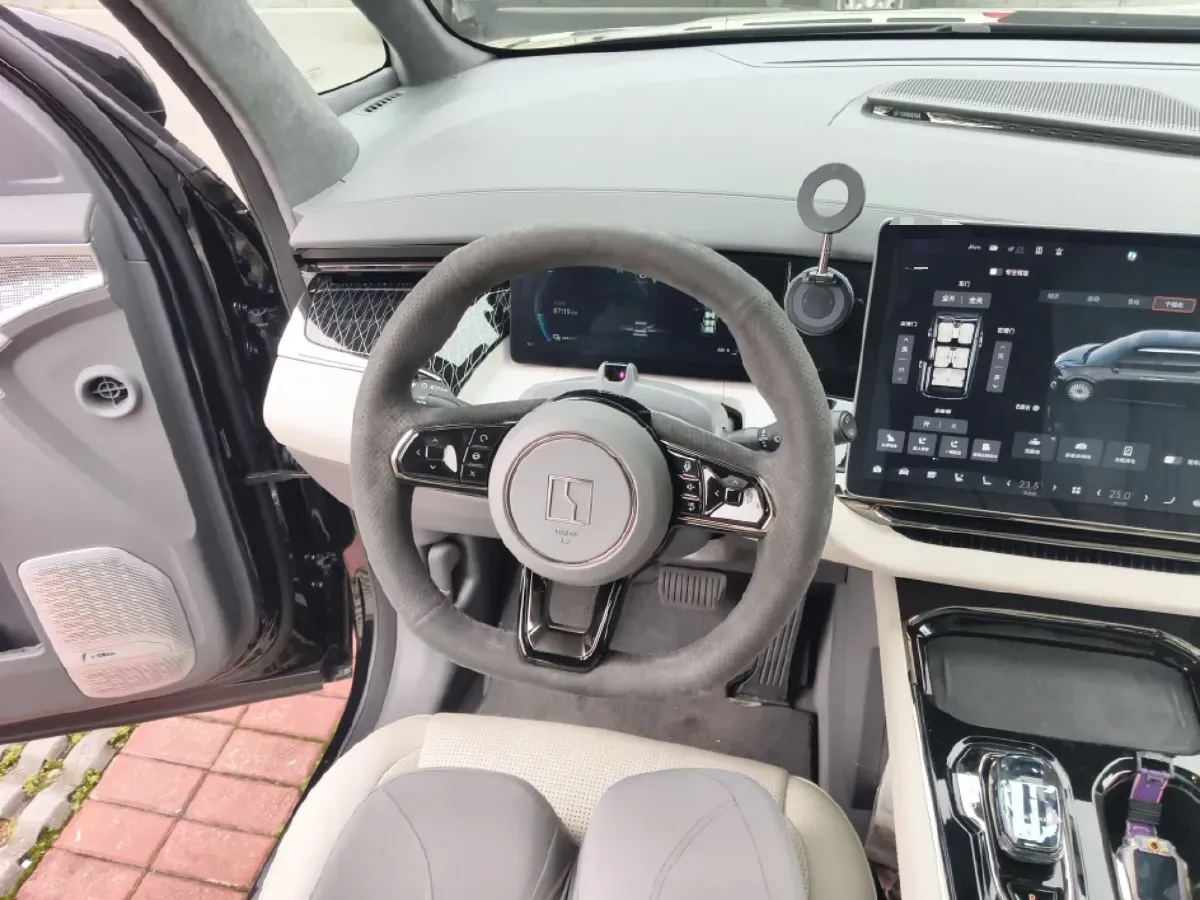 2022 Zeekr 009 BEV 140KWH,autocango,china used car exporter,china ev exporter,chinese used car exporter,chinese used ev exporter