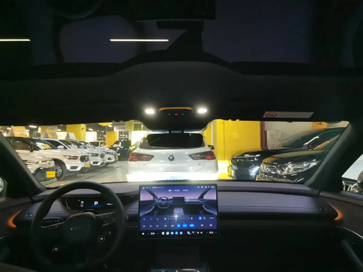 2024 MI SU7 BEV 73.6KWH,autocango,china used car exporter,china ev exporter,chinese used car exporter,chinese used ev exporter