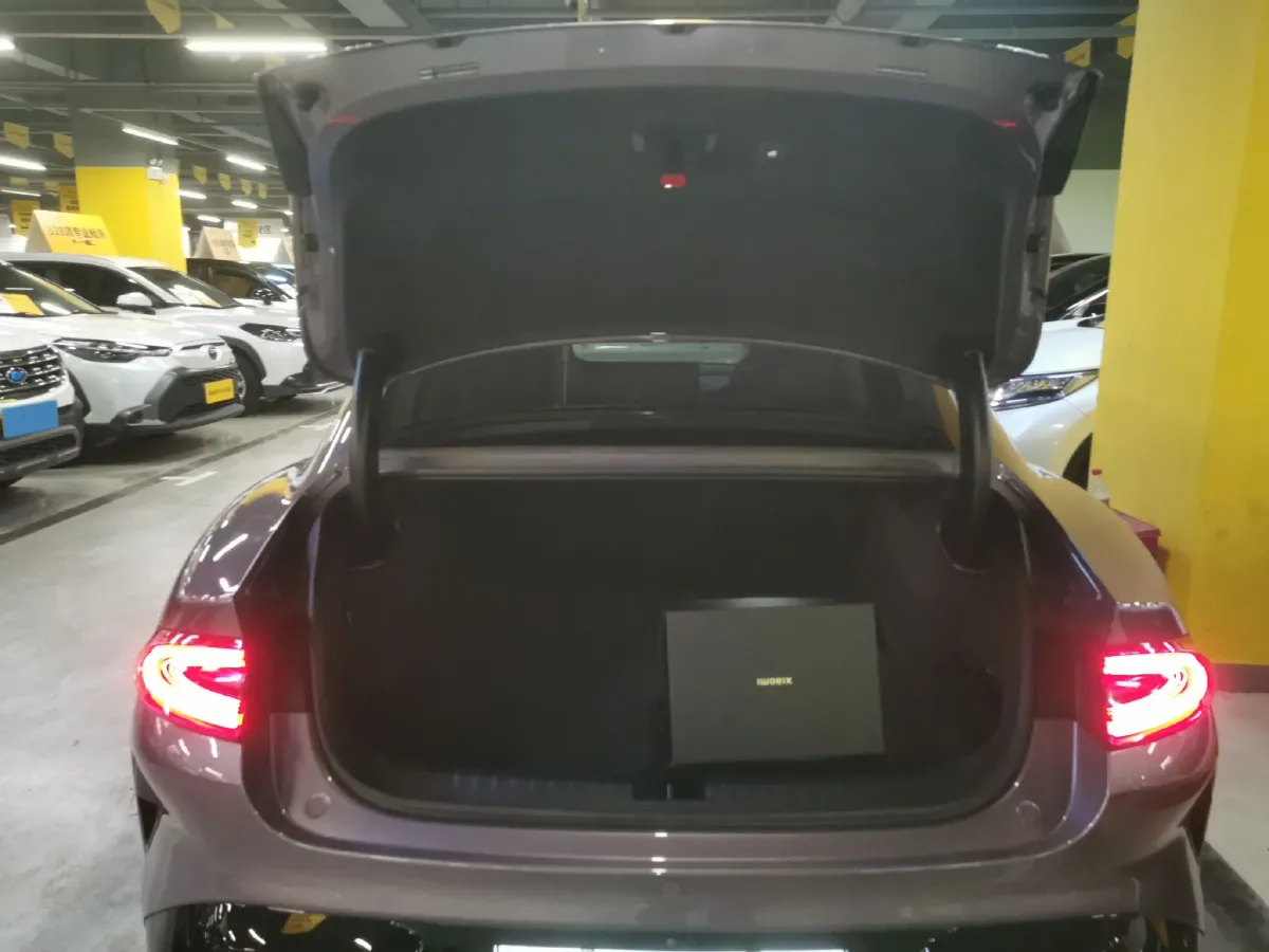 2024 MI SU7 BEV 73.6KWH,autocango,china used car exporter,china ev exporter,chinese used car exporter,chinese used ev exporter