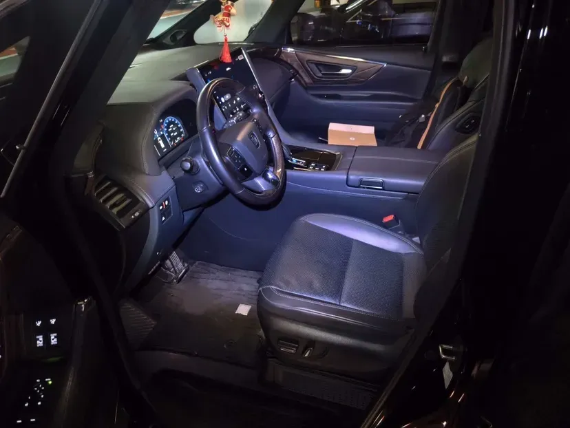 2024 Toyota Vellfire 2.5L 190HP L4 E-CVT Hybrid,autocango,china used car exporter,china ev exporter,chinese used car exporter,chinese used ev exporter