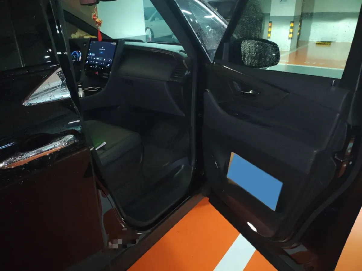 2024 Toyota Vellfire 2.5L 190HP L4 E-CVT Hybrid,autocango,china used car exporter,china ev exporter,chinese used car exporter,chinese used ev exporter