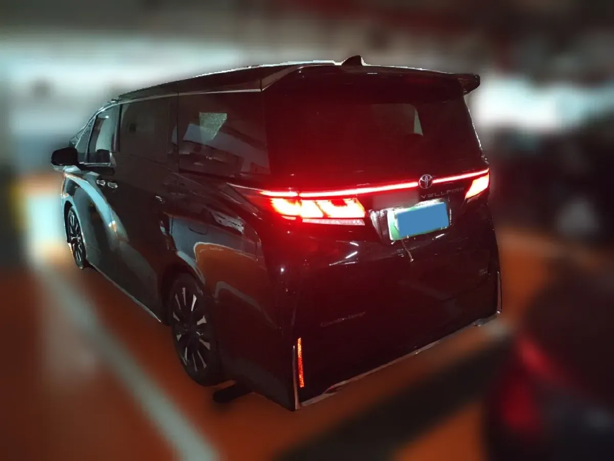 2024 Toyota Vellfire 2.5L 190HP L4 E-CVT Hybrid,autocango,china used car exporter,china ev exporter,chinese used car exporter,chinese used ev exporter