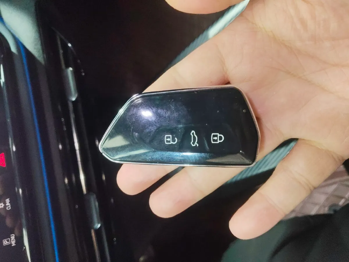 2023 Volkswagen ID.4 X BEV 83.4KWH,autocango,china used car exporter,china ev exporter,chinese used car exporter,chinese used ev exporter