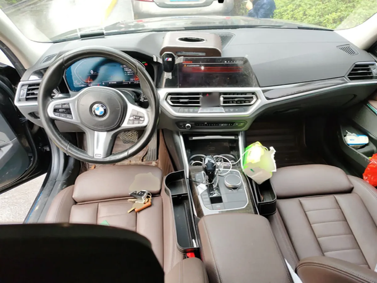 2020 BMW 3 Series 2.0T 184HP L4 8AT,autocango,china used car exporter,china ev exporter,chinese used car exporter,chinese used ev exporter