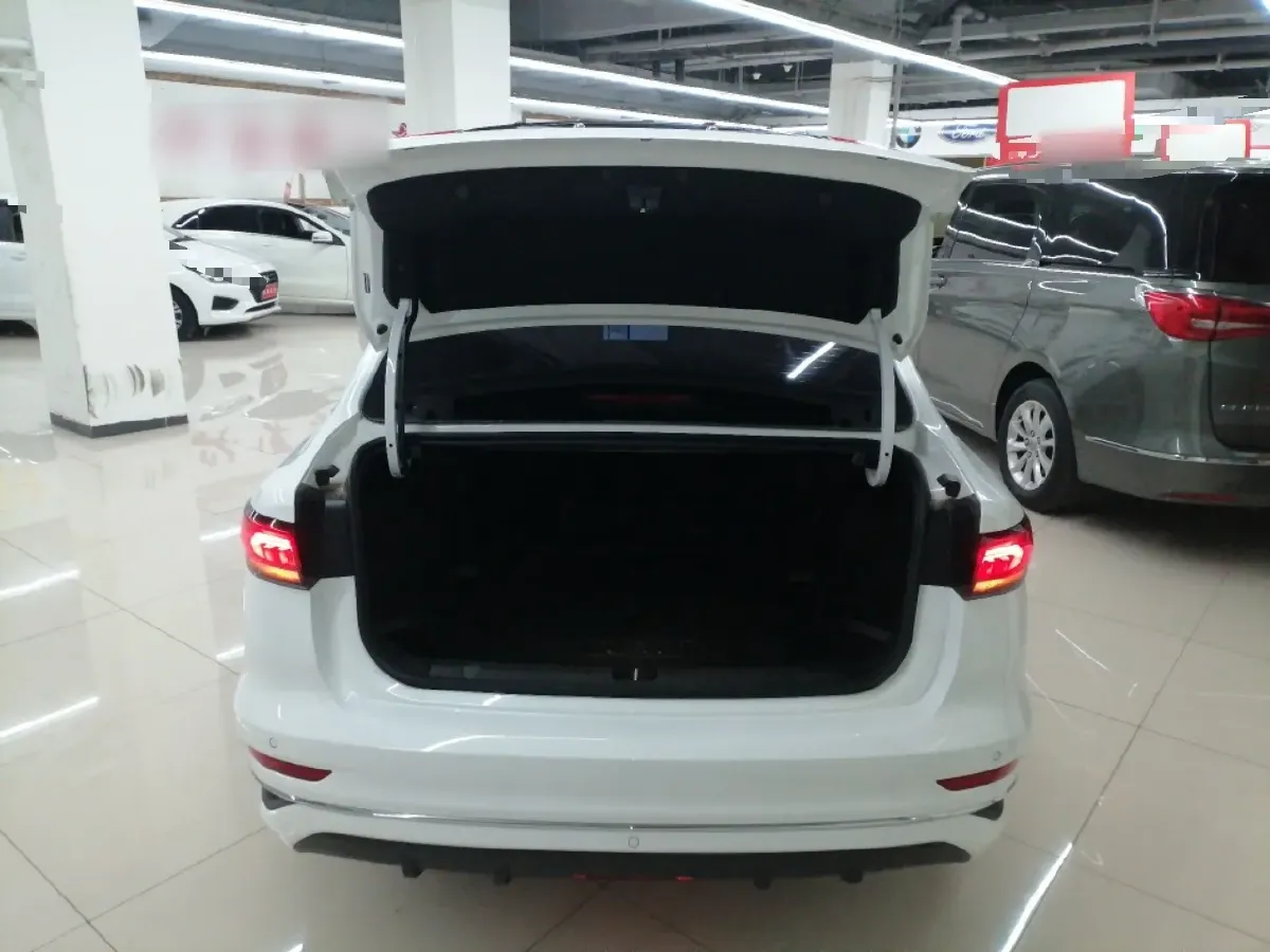 2025 MG 5 1.5L 129HP L4 CVT,autocango,china used car exporter,china ev exporter,chinese used car exporter,chinese used ev exporter