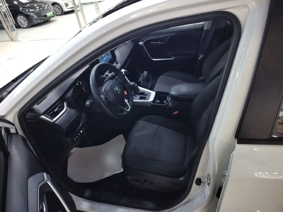 2020 Toyota RAV4 2.0L 171HP L4 CVT,autocango,china used car exporter,china ev exporter,chinese used car exporter,chinese used ev exporter