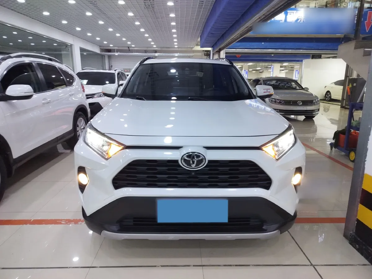 2020 Toyota RAV4 2.0L 171HP L4 CVT,autocango,china used car exporter,china ev exporter,chinese used car exporter,chinese used ev exporter