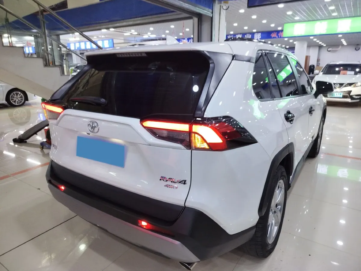 2020 Toyota RAV4 2.0L 171HP L4 CVT,autocango,china used car exporter,china ev exporter,chinese used car exporter,chinese used ev exporter