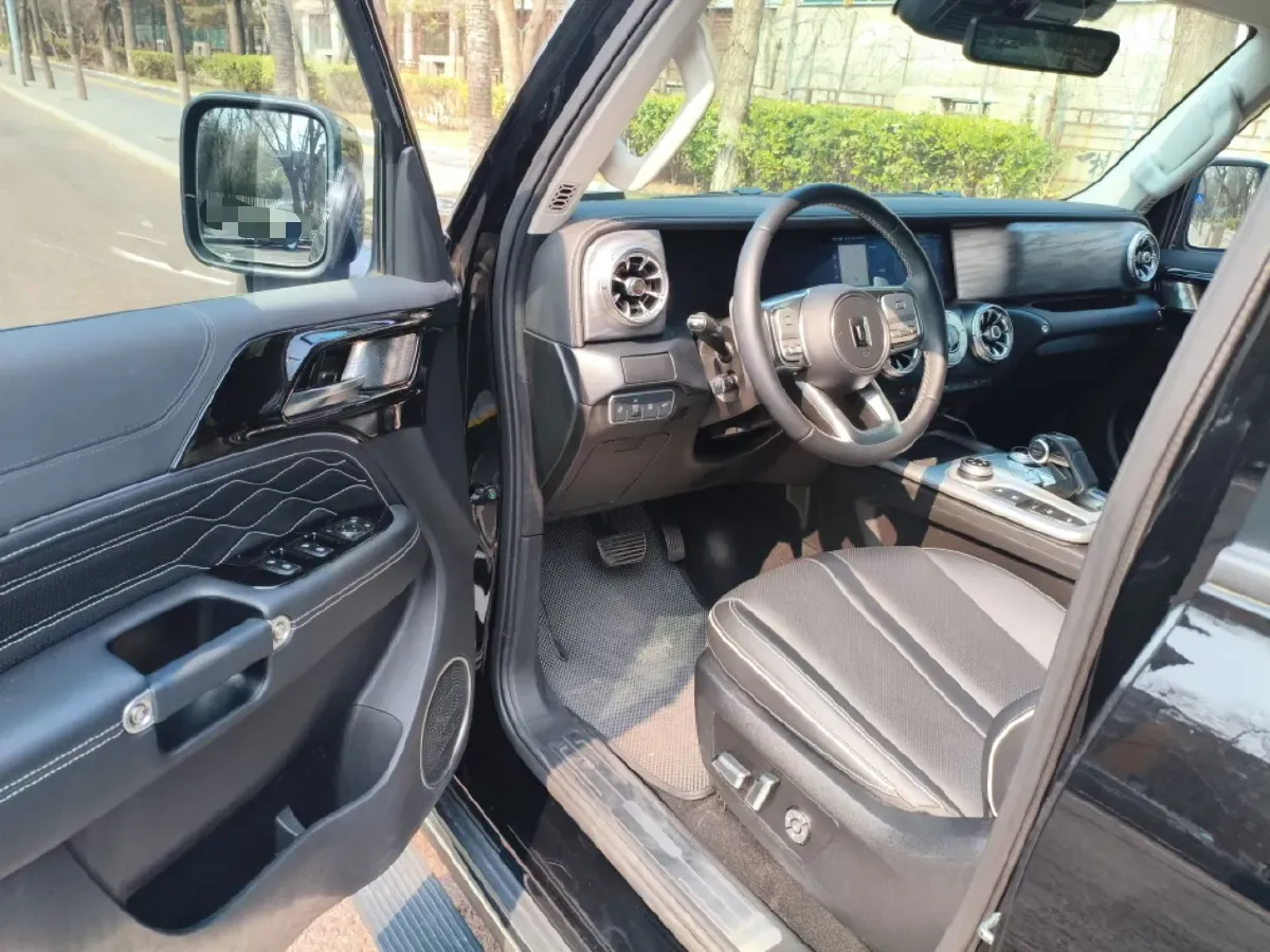 2023 Tank 300 2.0T 227HP L4 8AT,autocango,china used car exporter,china ev exporter,chinese used car exporter,chinese used ev exporter