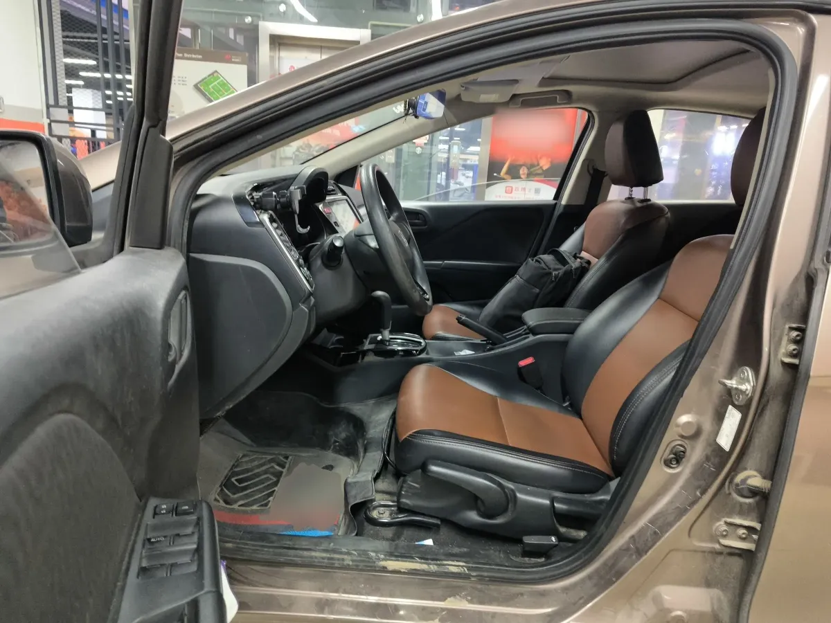 2016 Honda Greiz 1.5L 131HP L4 CVT,autocango,china used car exporter,china ev exporter,chinese used car exporter,chinese used ev exporter