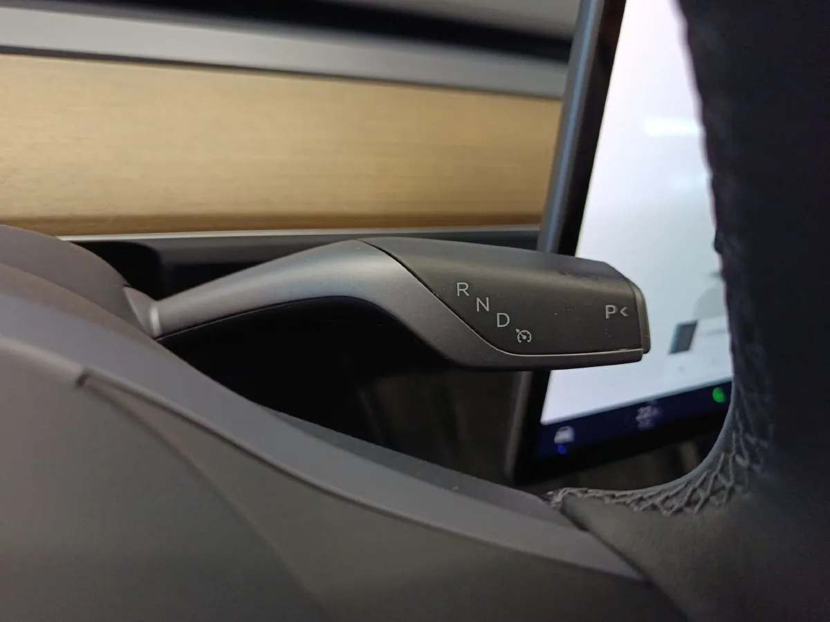 2022 Tesla Model Y BEV 60KWH,autocango,china used car exporter,china ev exporter,chinese used car exporter,chinese used ev exporter