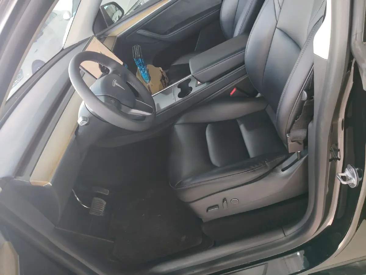 2022 Tesla Model Y BEV 60KWH,autocango,china used car exporter,china ev exporter,chinese used car exporter,chinese used ev exporter