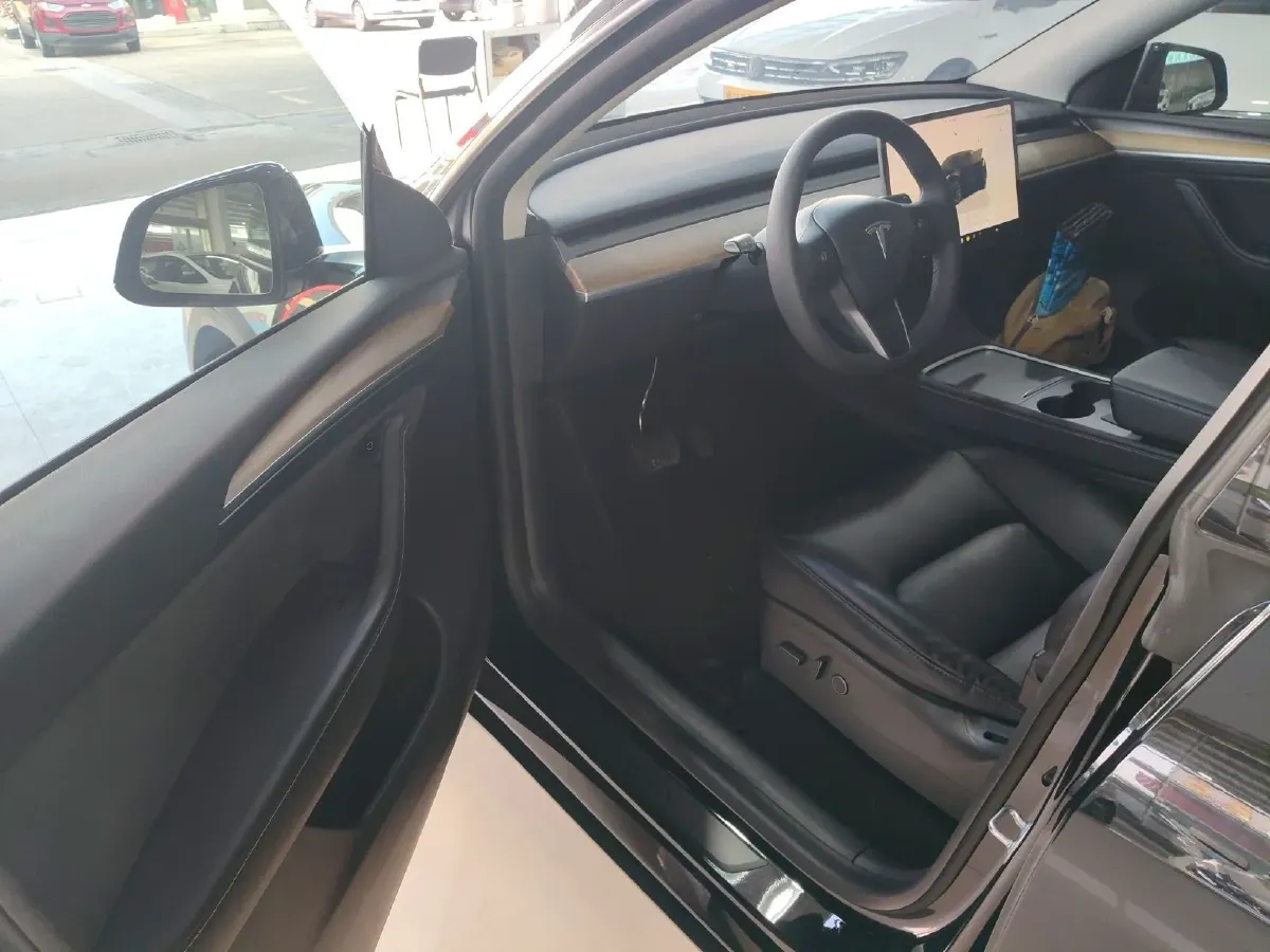 2022 Tesla Model Y BEV 60KWH,autocango,china used car exporter,china ev exporter,chinese used car exporter,chinese used ev exporter