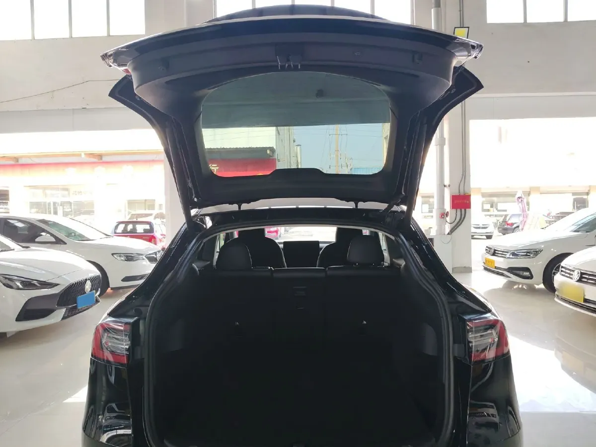 2022 Tesla Model Y BEV 60KWH,autocango,china used car exporter,china ev exporter,chinese used car exporter,chinese used ev exporter
