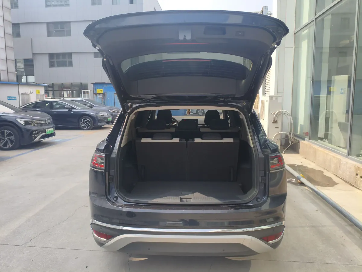2021 Volkswagen ID.6 Crozz BEV 84.8KWH,autocango,china used car exporter,china ev exporter,chinese used car exporter,chinese used ev exporter