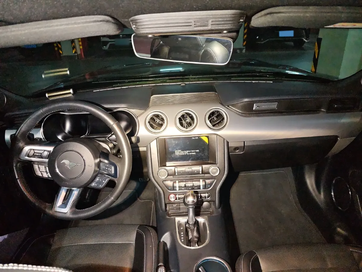 2021 Ford Mustang 2.3T 299HP L4 10AT,autocango,china used car exporter,china ev exporter,chinese used car exporter,chinese used ev exporter