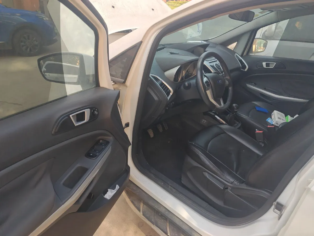 2013 Ford EcoSport 1.5L 110HP L4 5MT,autocango,china used car exporter,china ev exporter,chinese used car exporter,chinese used ev exporter