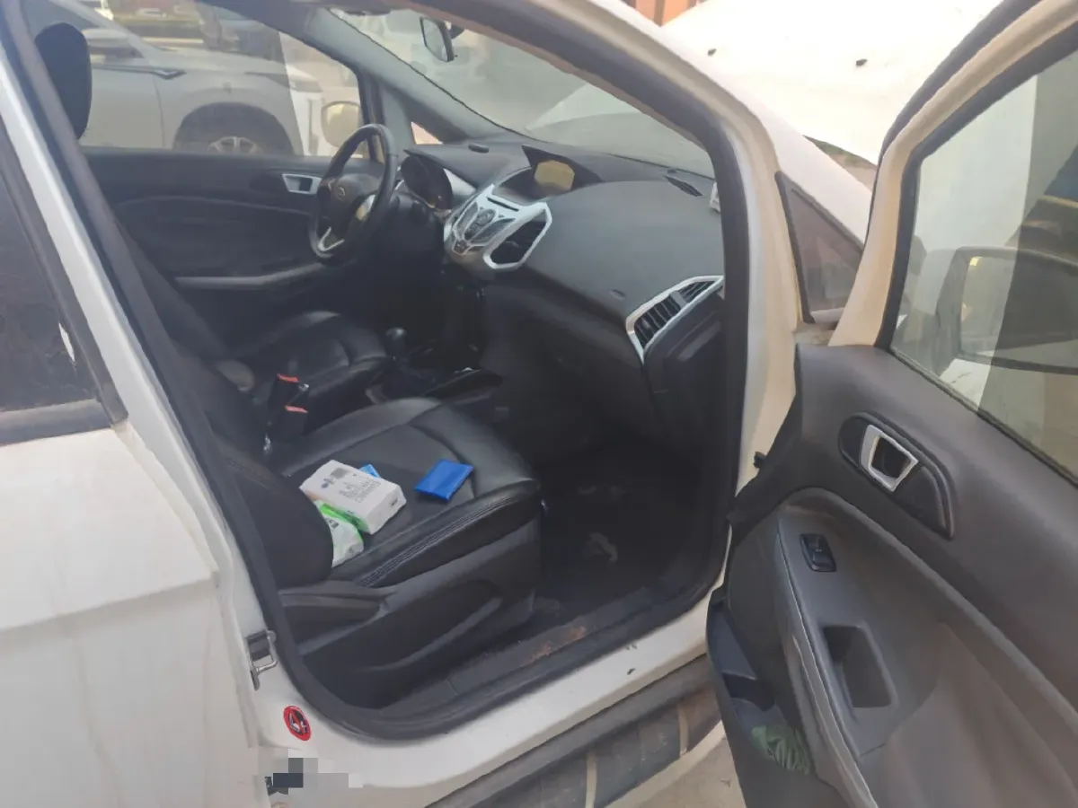 2013 Ford EcoSport 1.5L 110HP L4 5MT,autocango,china used car exporter,china ev exporter,chinese used car exporter,chinese used ev exporter