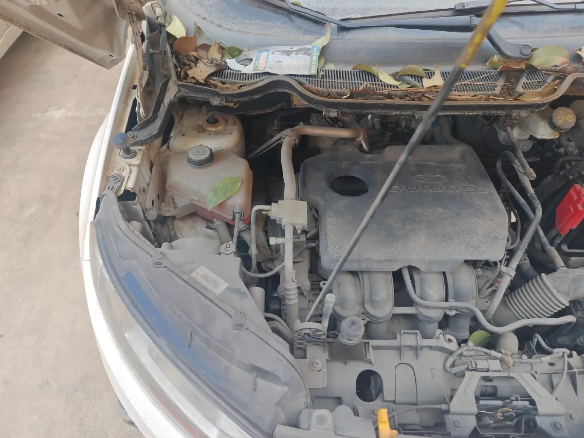 2013 Ford EcoSport 1.5L 110HP L4 5MT,autocango,china used car exporter,china ev exporter,chinese used car exporter,chinese used ev exporter